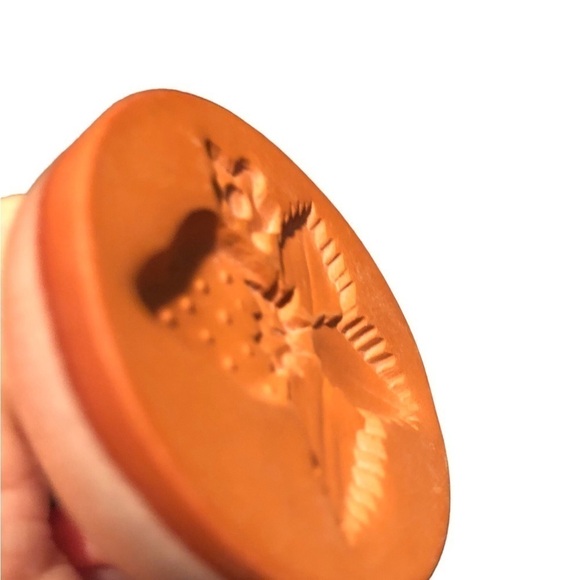 Vintage Terracotta 2” Butter Or Cookie Press Ceram Vintage Clay Cabin Strawberry - Picture 9 of 9